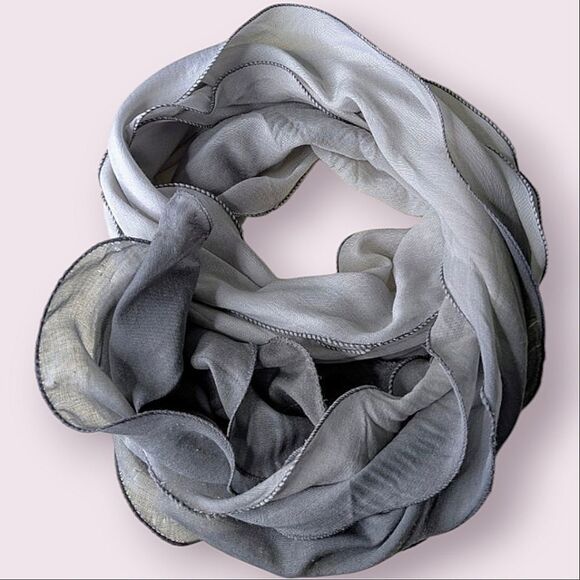 Boutique Oblong Grey Ruffled Scarf - Picture 1 of 12